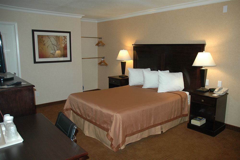 Pasadena Rose & Crown Hotel חדר תמונה